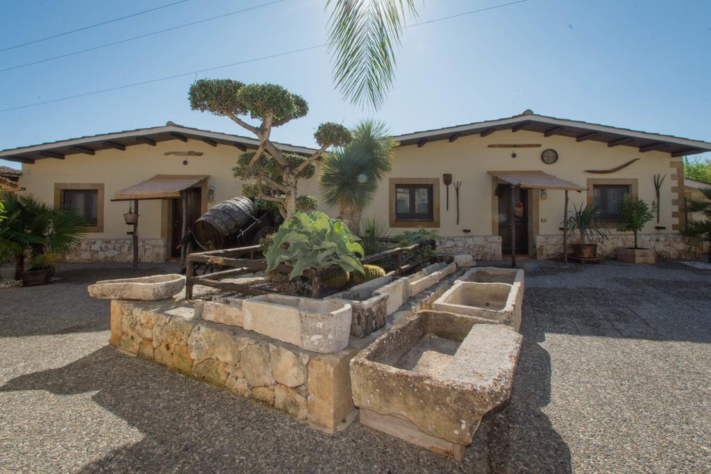 Agriturismo Papyrus Syracuse Bagian luar foto