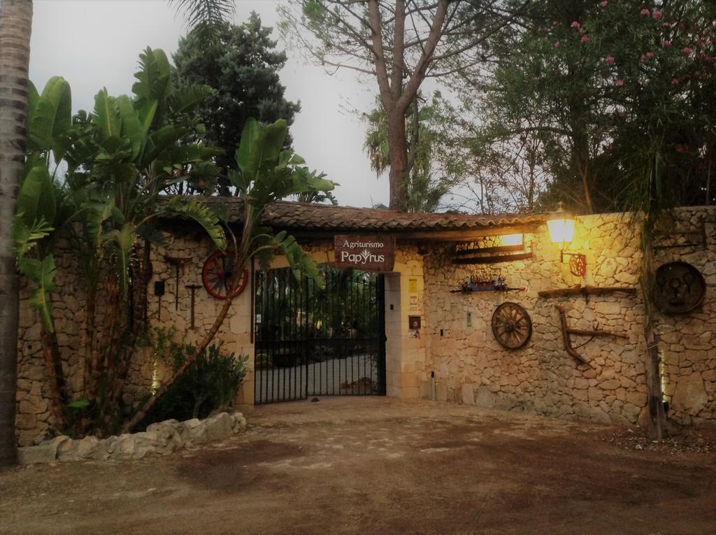 Agriturismo Papyrus Syracuse Bagian luar foto