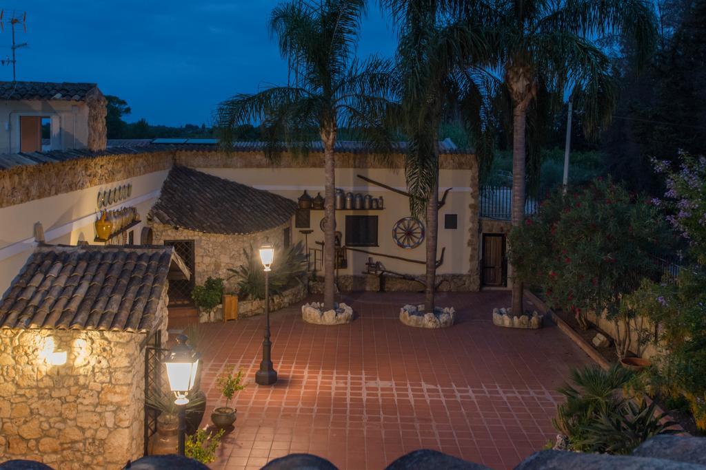Agriturismo Papyrus Syracuse Bagian luar foto